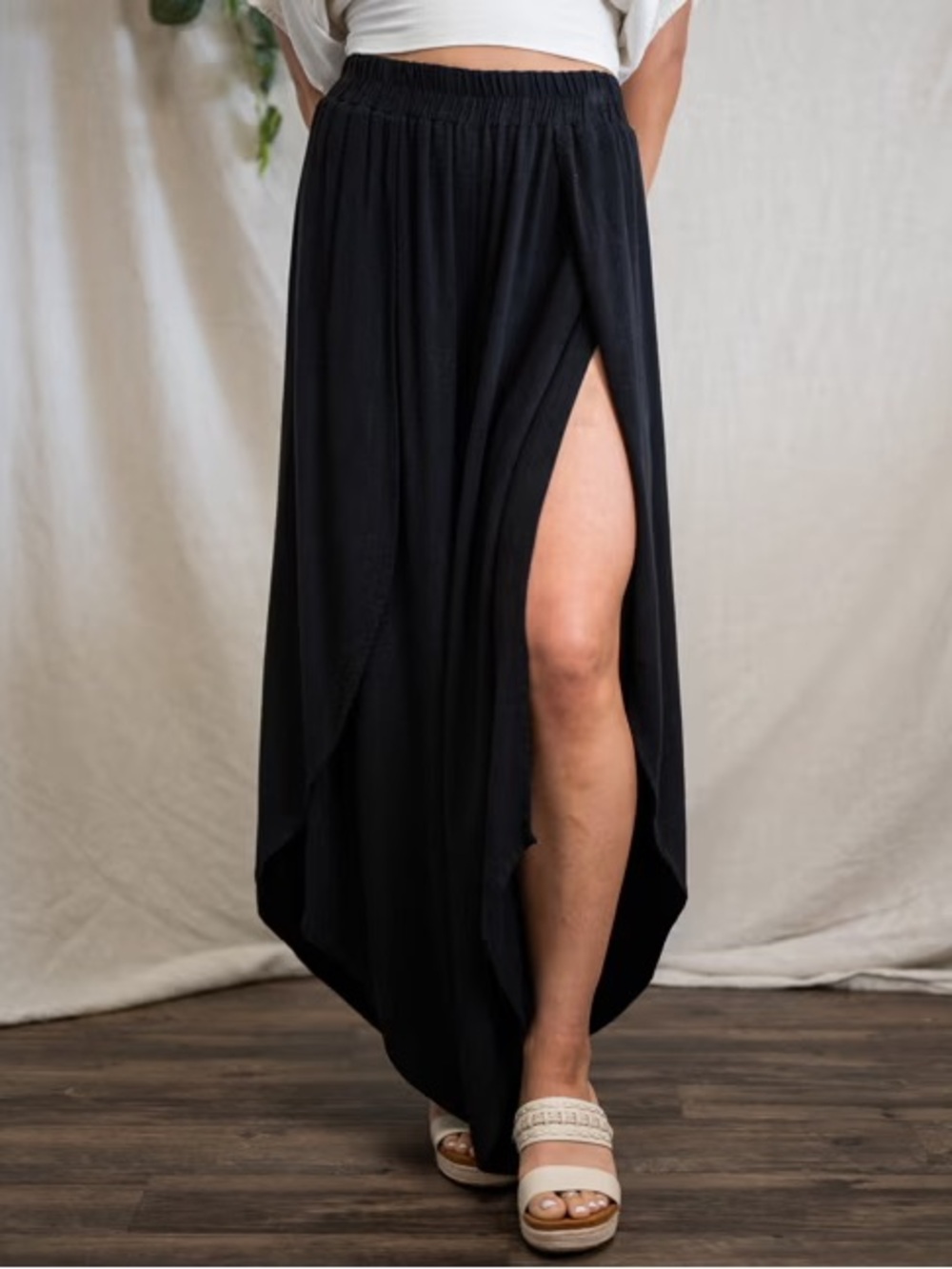 Sozy linen clementine pant. Black.